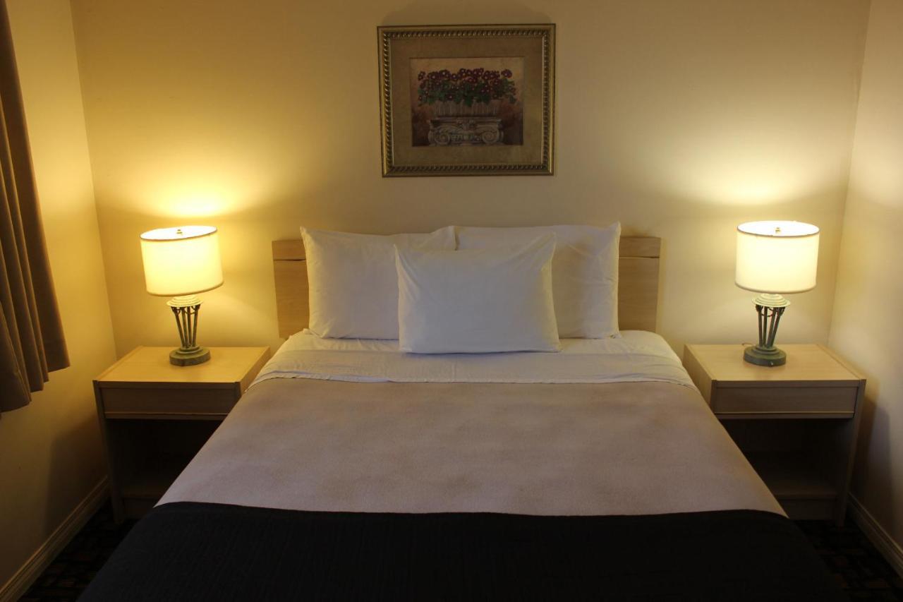 Coronet Hotel Prince Albert Buitenkant foto